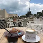 Vinslounge 4* 바를레타