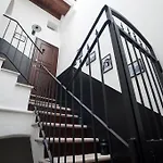 B&B Vinslounge 바를레타