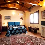 Vinslounge B&B 바를레타