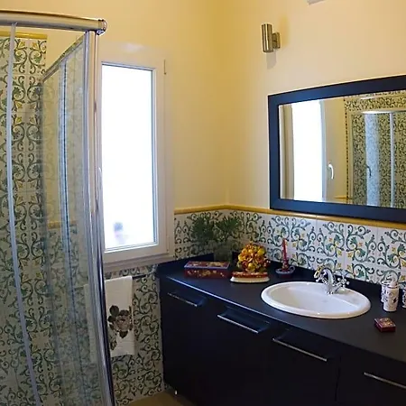 Vinslounge 4* Барлетта